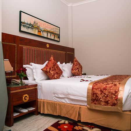 Tiffany Diamond Hotels Ltd - Makunganya Dár Al-Szalám Kültér fotó