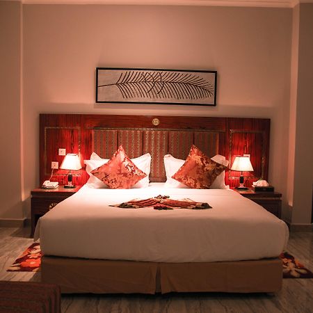 Tiffany Diamond Hotels Ltd - Makunganya Dár Al-Szalám Kültér fotó