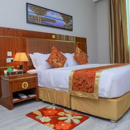 Tiffany Diamond Hotels Ltd - Makunganya Dár Al-Szalám Kültér fotó