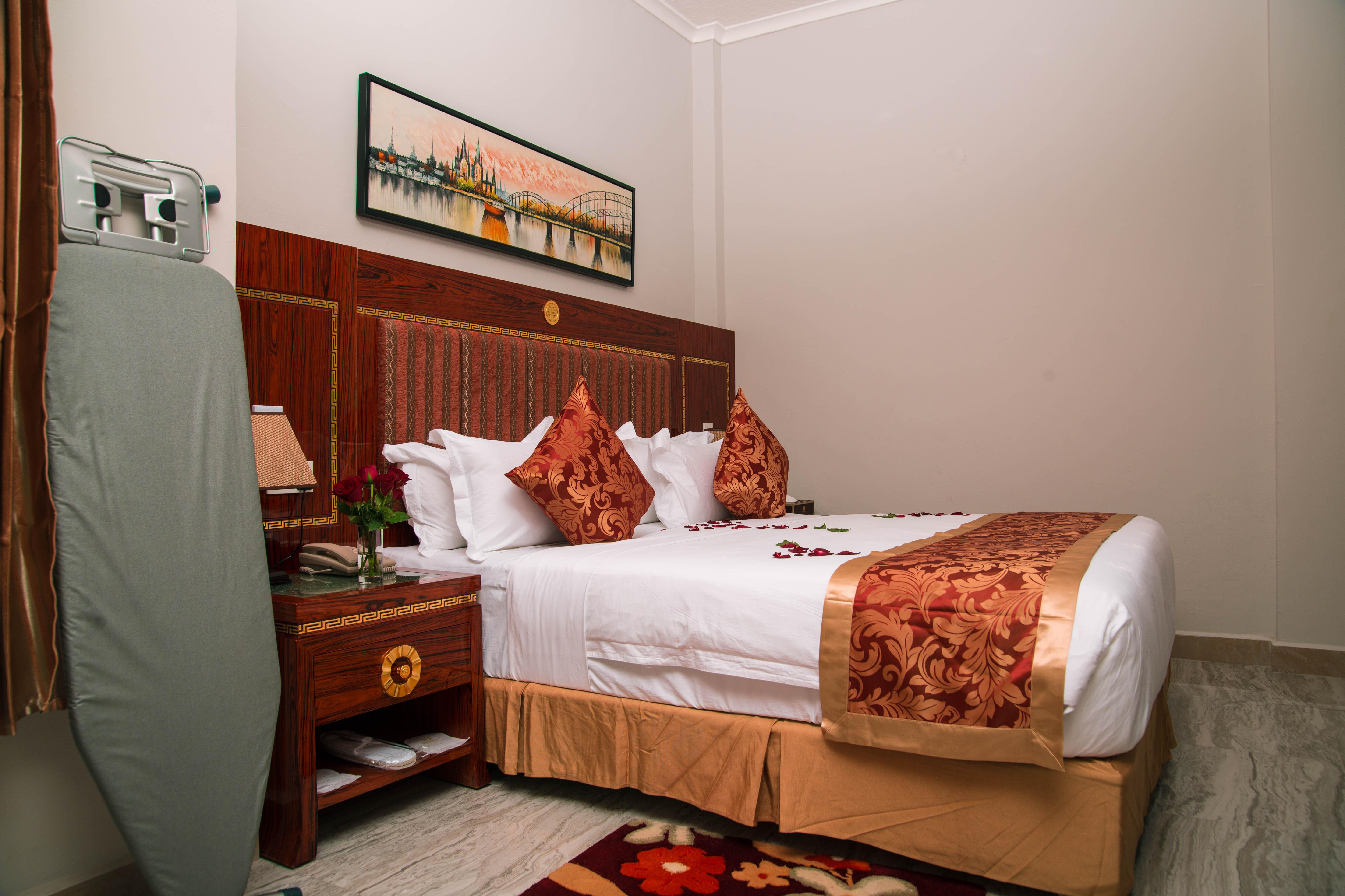 Tiffany Diamond Hotels Ltd - Makunganya Dár Al-Szalám Kültér fotó